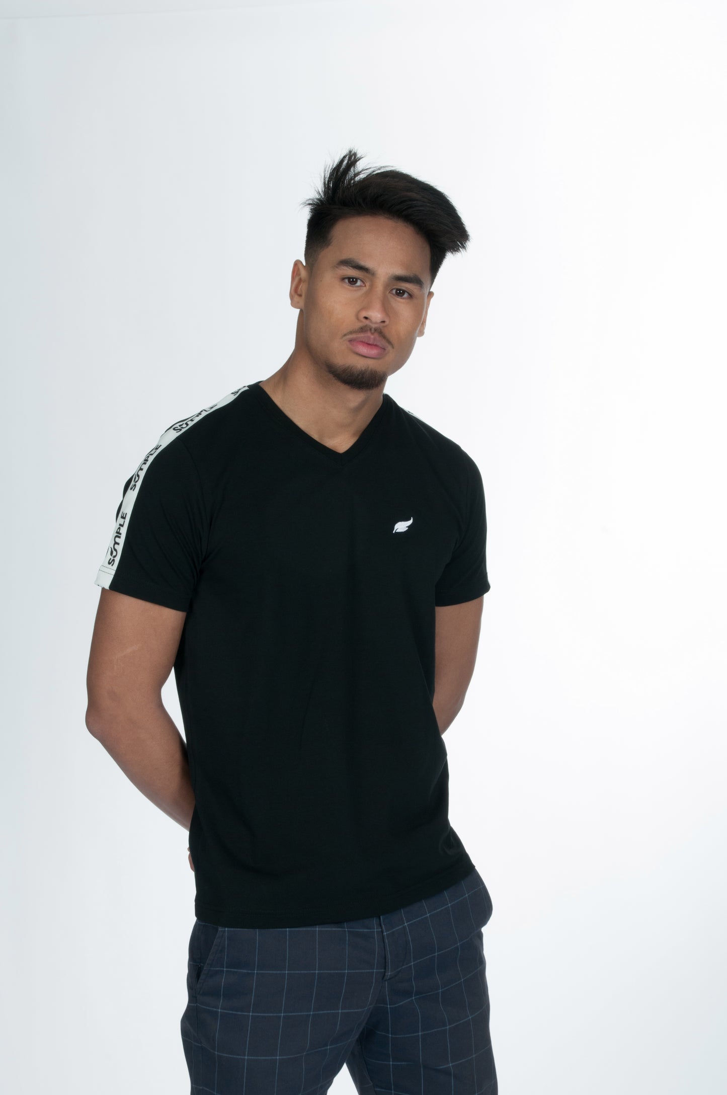 T-shirt Col V - Logo feuille